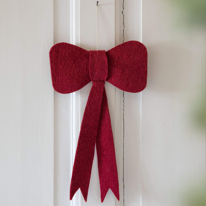 Gry&Sif punainen rusetti huovutetusta villasta 37*22cm