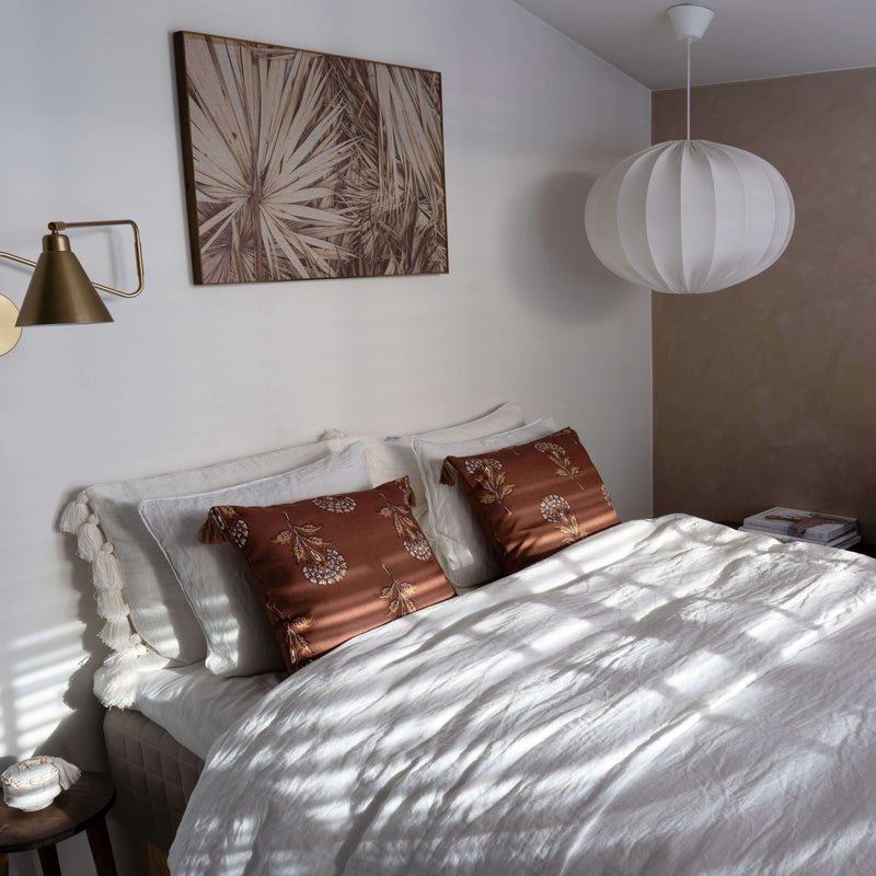 Chic Antique AIX tyynynpäällinen tasseleilla 50*50cm, punaruskea kukkakuvio