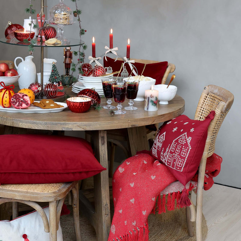 Chic Antique AIX tyynynpäällinen piparkakkutalo painatuksella 50*35cm, punainen