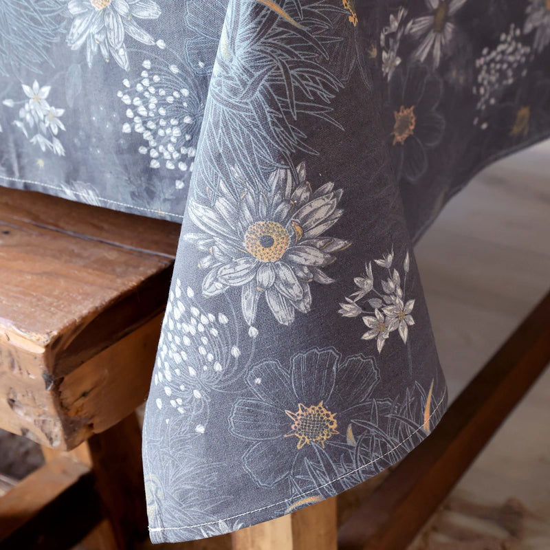 Chic Antique Aix-pöytäliina kukkakuviolla 240*140cm, sininen