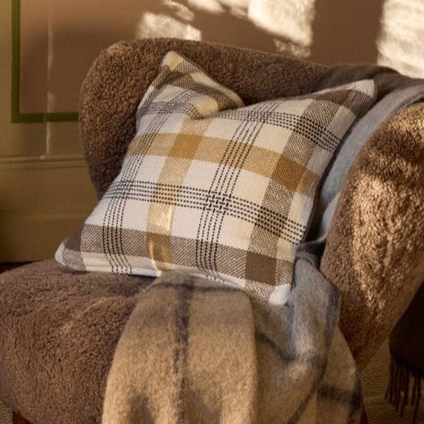 Lexington ruudullinen tyynynpäällinen kierrätettyä puuvillaa 50*50cm, oliivi/beige