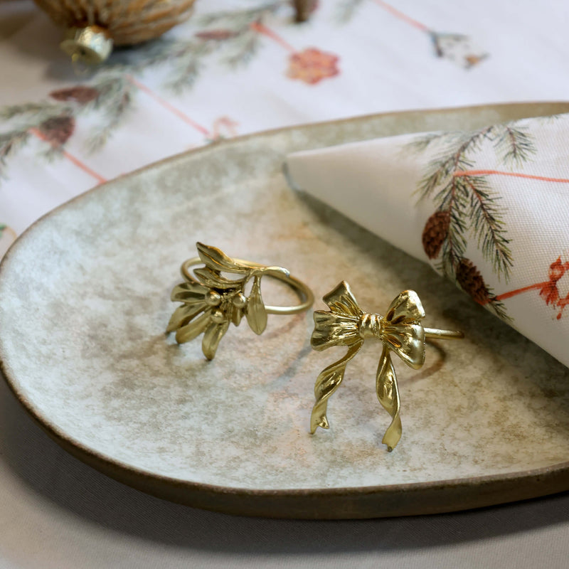 Chic Antique lautasliinarengas rusetilla 5*4,5cm, messinki