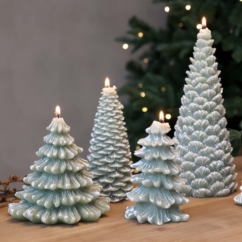 Chic Antique kuusi kynttilä glitterillä 12,5*12cm paloaika 24h, vihreä