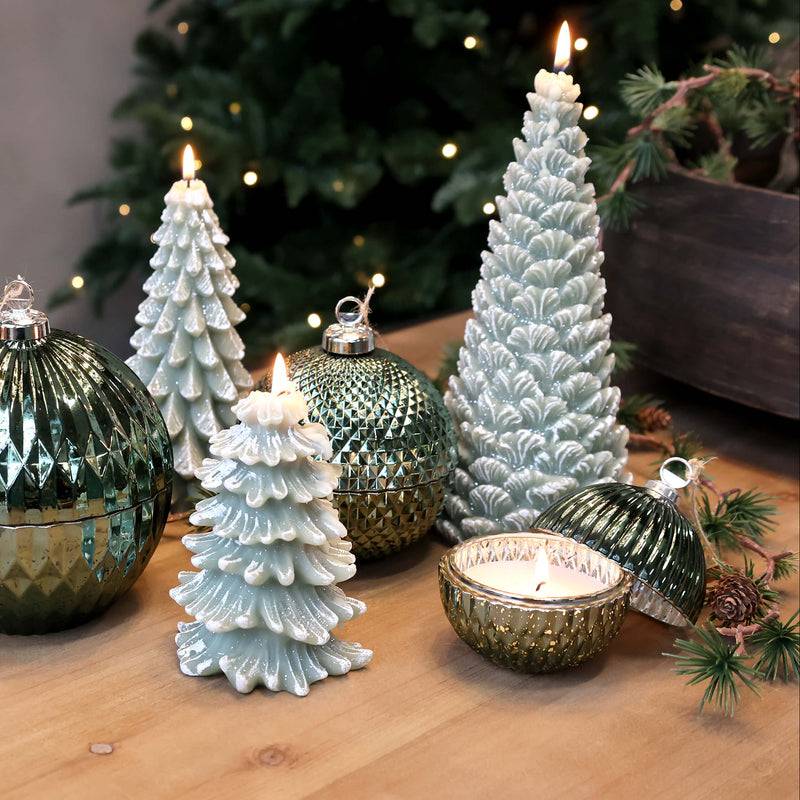 Chic Antique kuusi kynttilä glitterillä 24,5*11cm paloaika 55h, vihreä