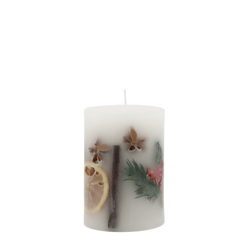 Chic Antique pilarikynttilä joulumausteilla 10*7cm paloaika 24h, valkoinen