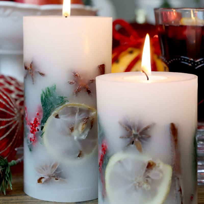 Chic Antique pilarikynttilä joulumausteilla 10*7cm paloaika 24h, valkoinen
