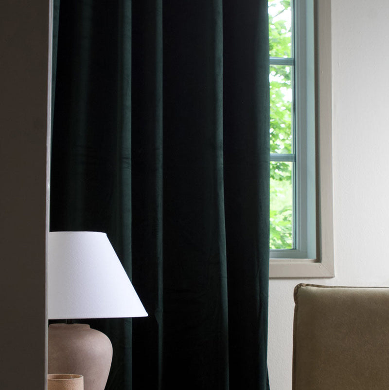 Svanefors Estelle samettiverhot monitoiminauhalla 2kpl 135*280cm, tummanvihreä