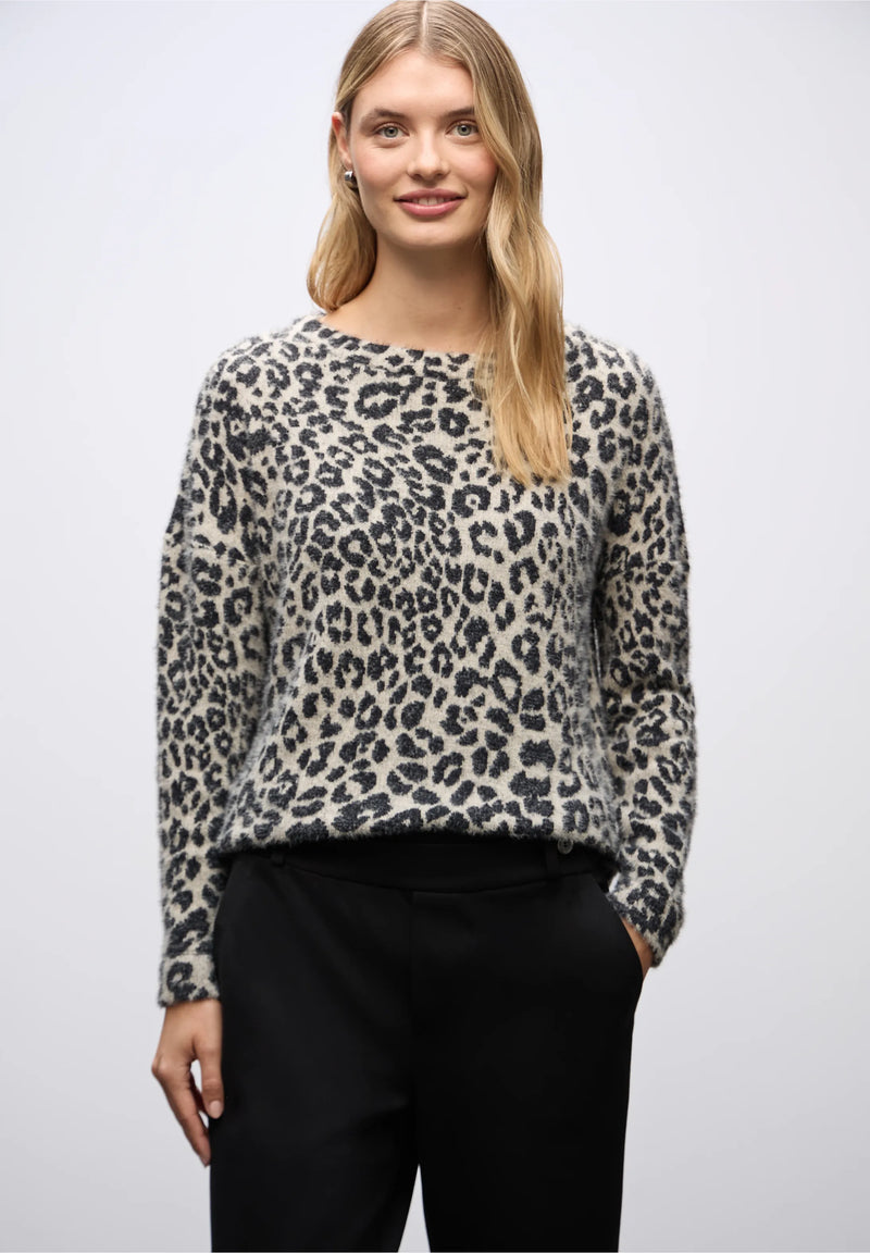 Street One pörröinen neule leopardikuviolla, beige