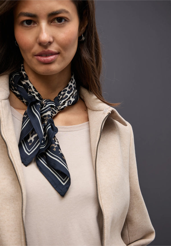 Street One Leo Nicki satiinihuivi, musta