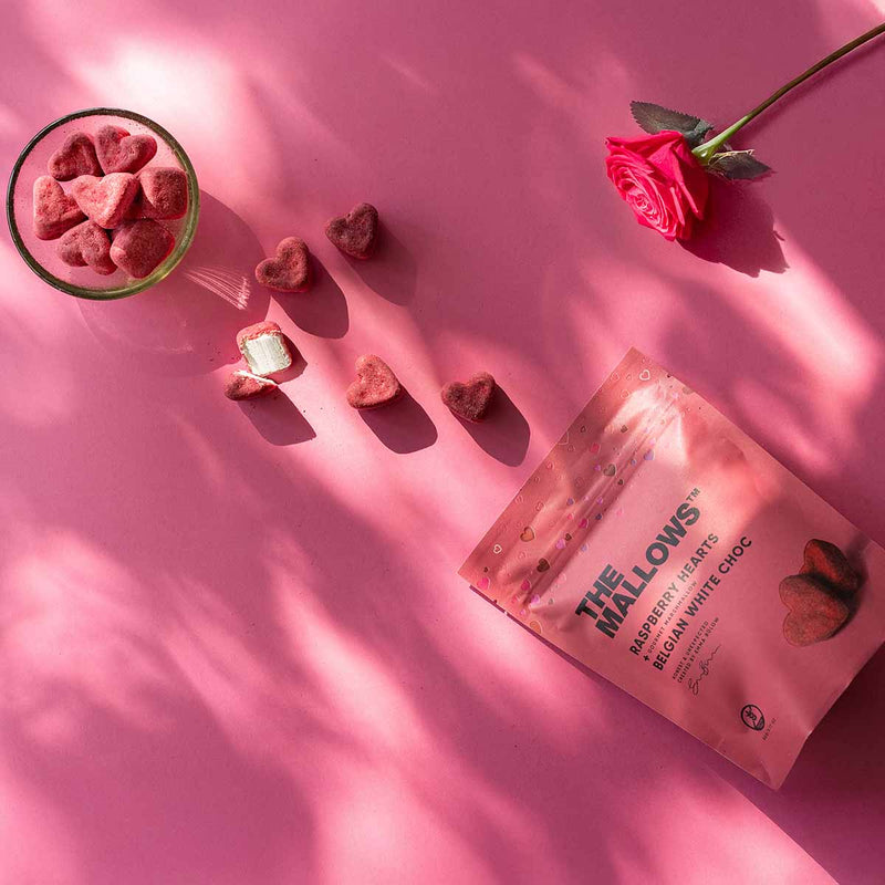 The Mallows vaahtokarkit punaiset sydämet vadelma & valkosuklaa 90g