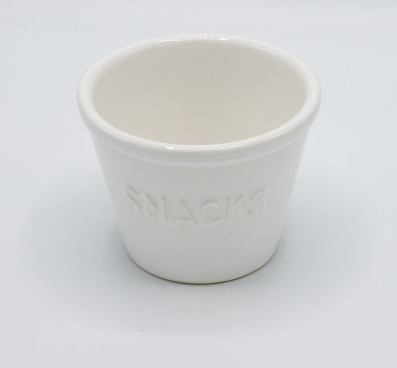 Bruka Design Snacks kulho 11*8cm, valkoinen valkoisella tekstillä